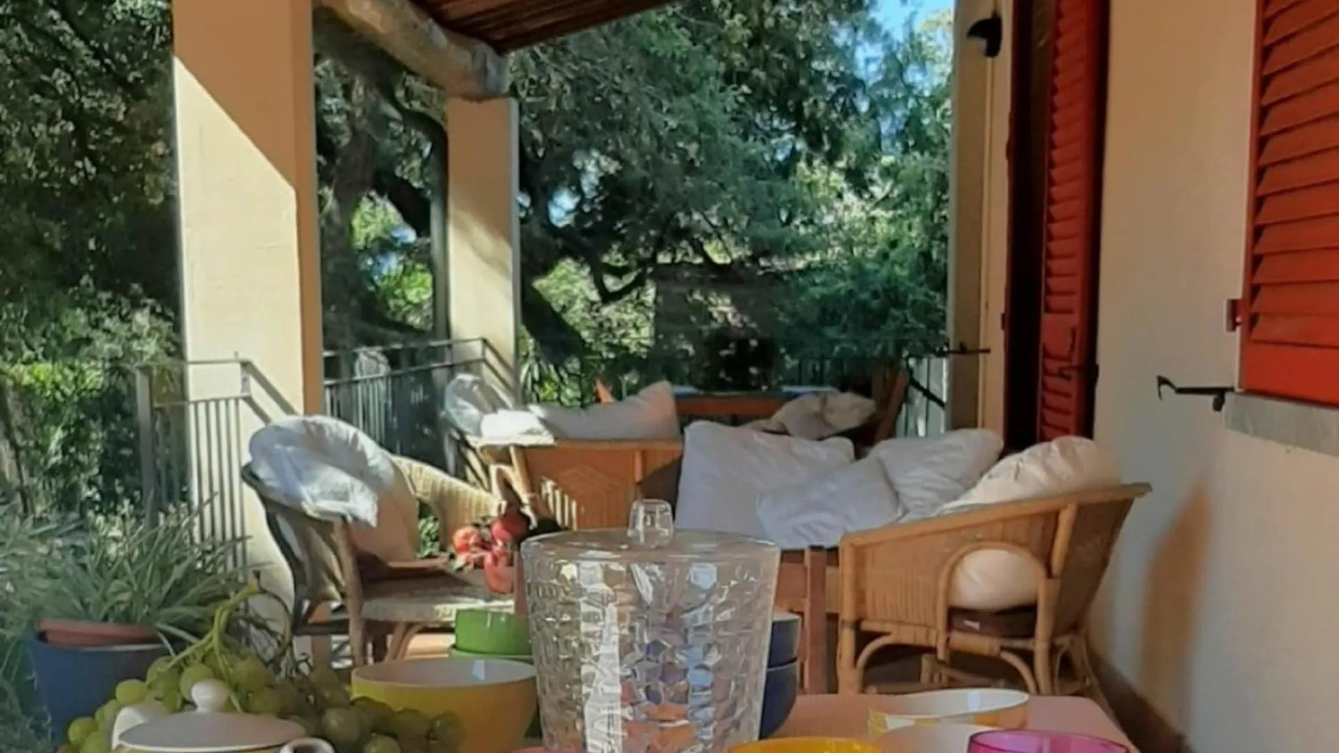Property In San Vincenzo 0*,