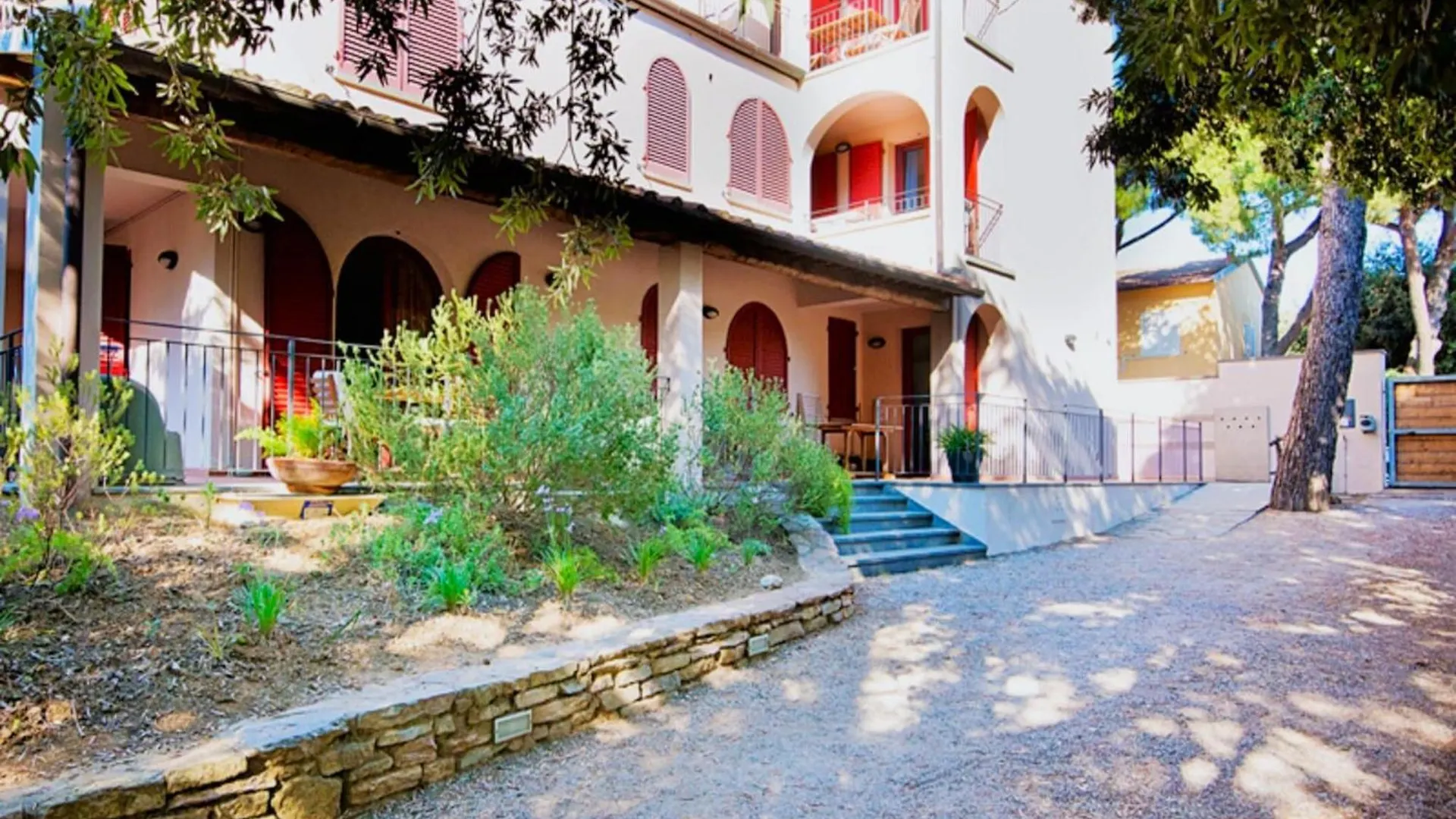 Property In San Vincenzo