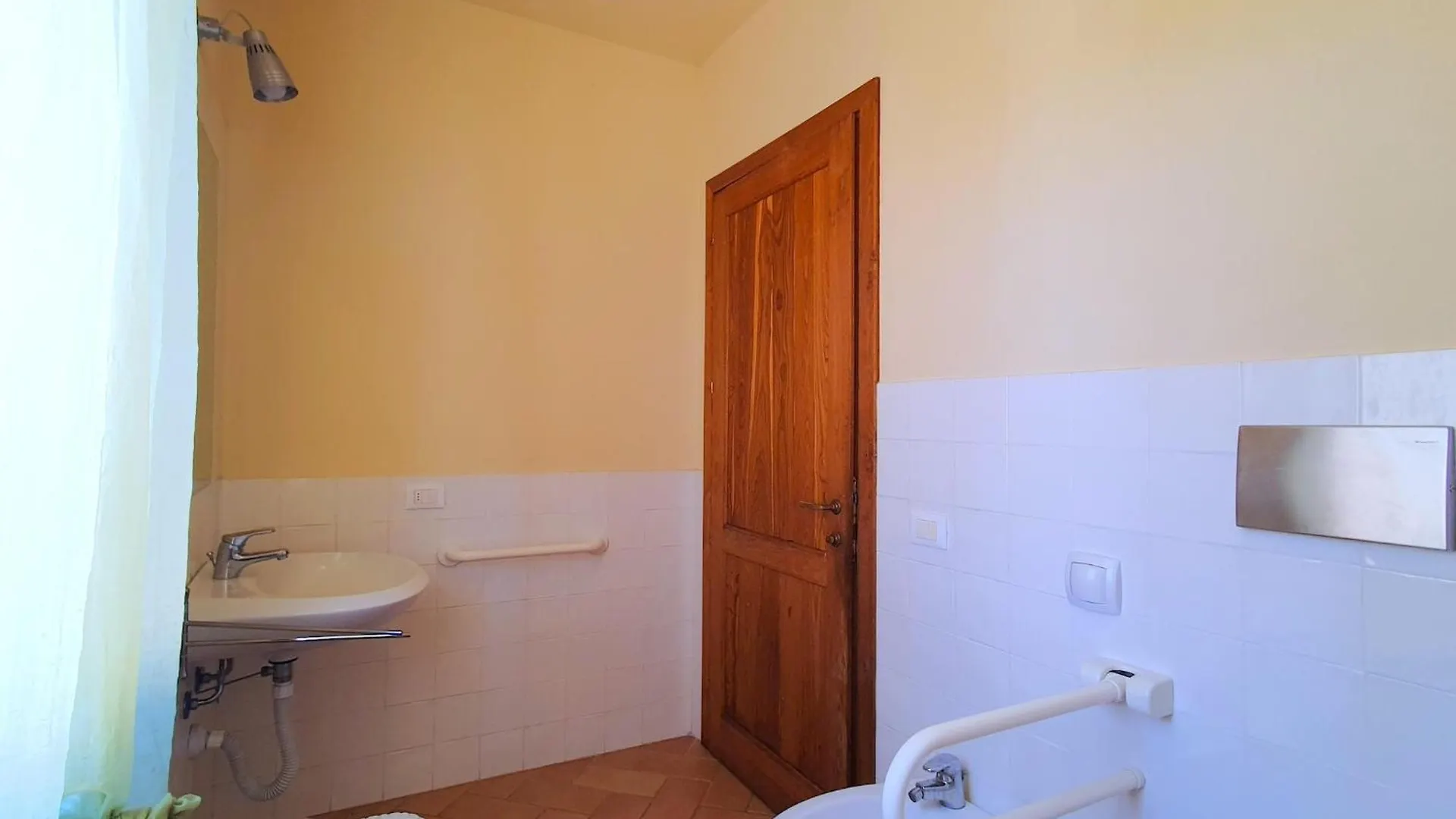 Apartment Property In San Vincenzo