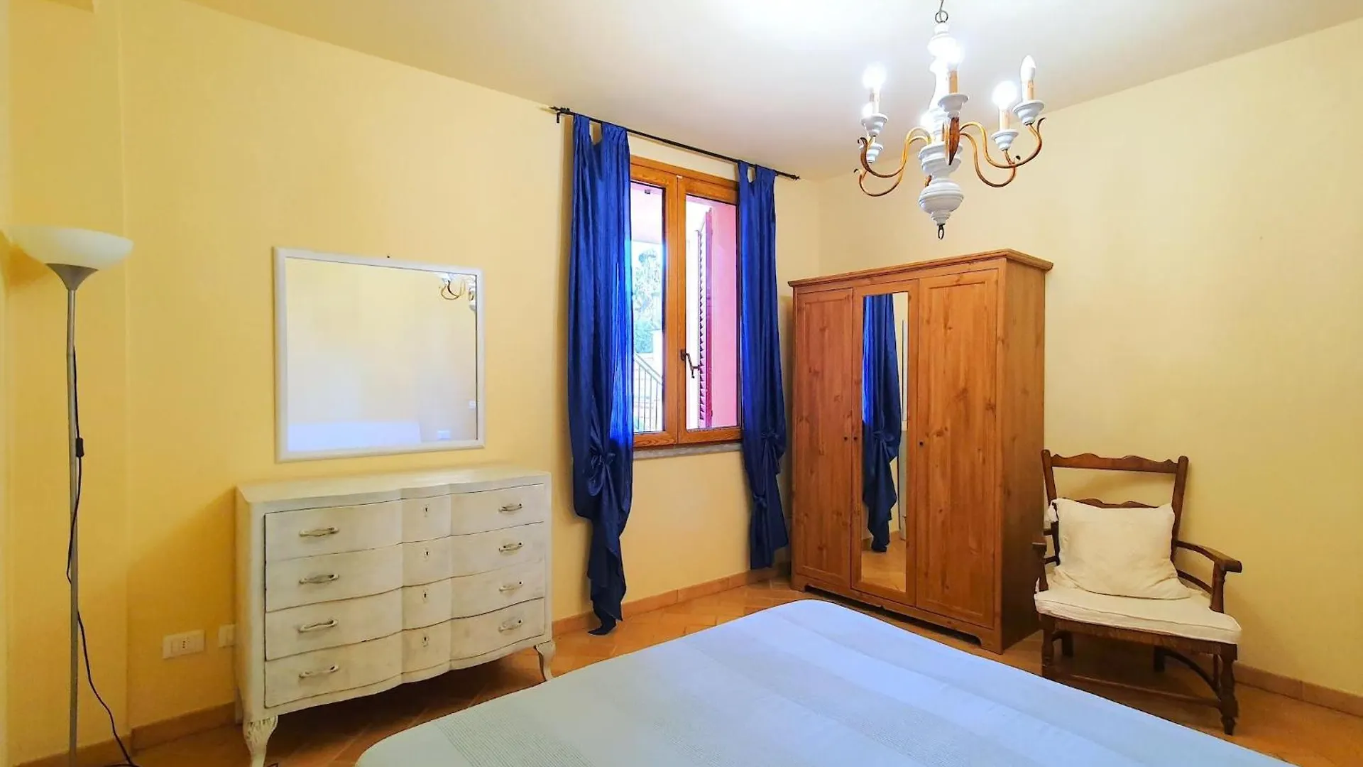 Apartment Property In San Vincenzo
